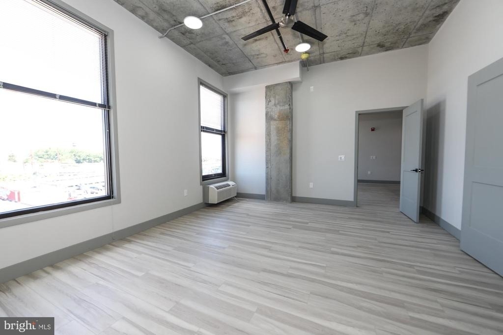 1810 E Venango Street - Photo 11