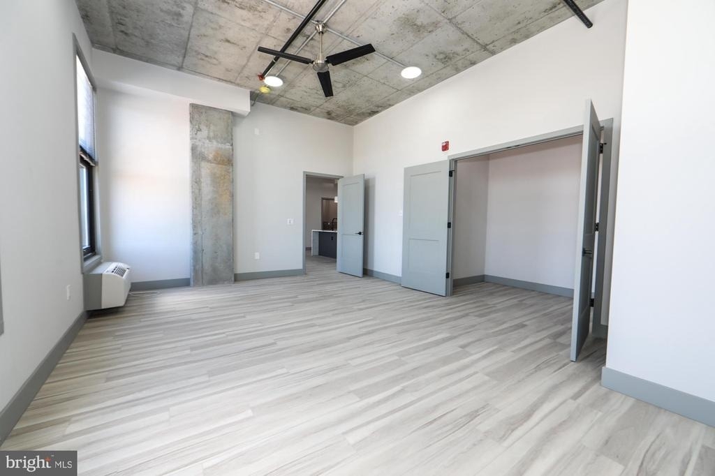 1810 E Venango Street - Photo 7