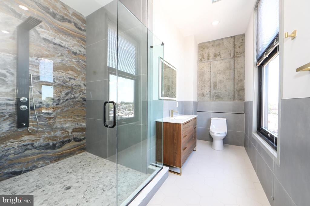 1810 E Venango Street - Photo 10