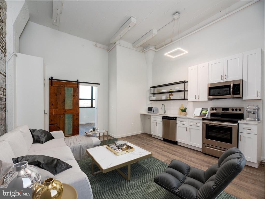 1201 Jackson Street - Photo 1