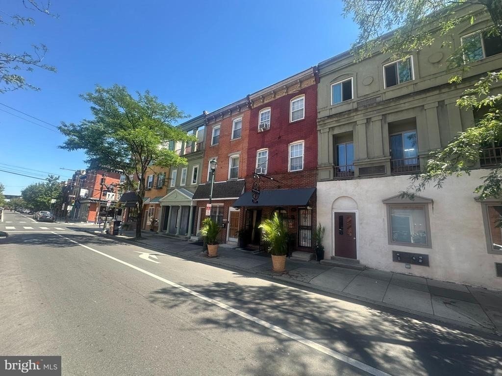 2110-12 South Street - Photo 21