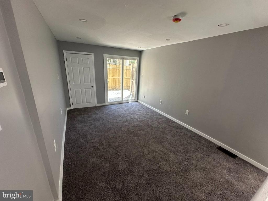 2110-12 South Street - Photo 11