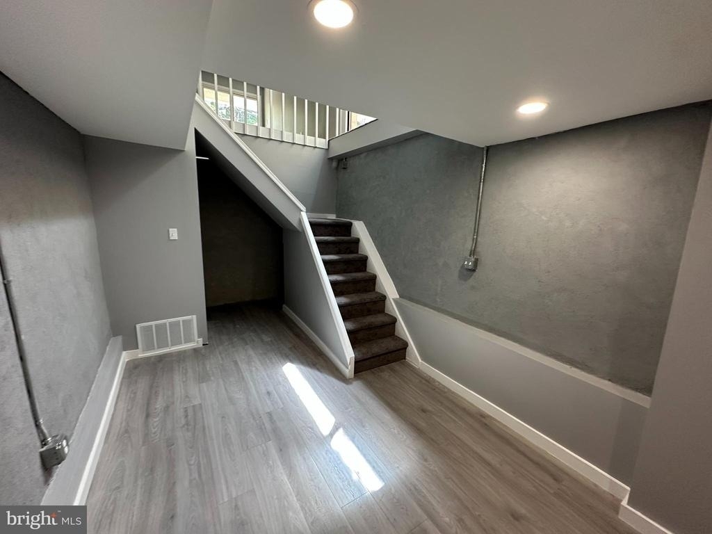 2110-12 South Street - Photo 7