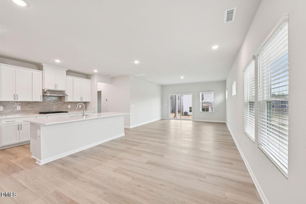 1041 Saint Lawrence Drive - Photo 2