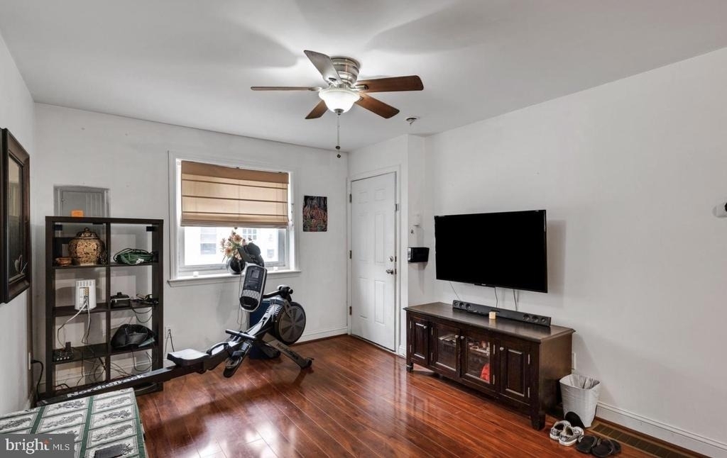 406 Pierce Street - Photo 2