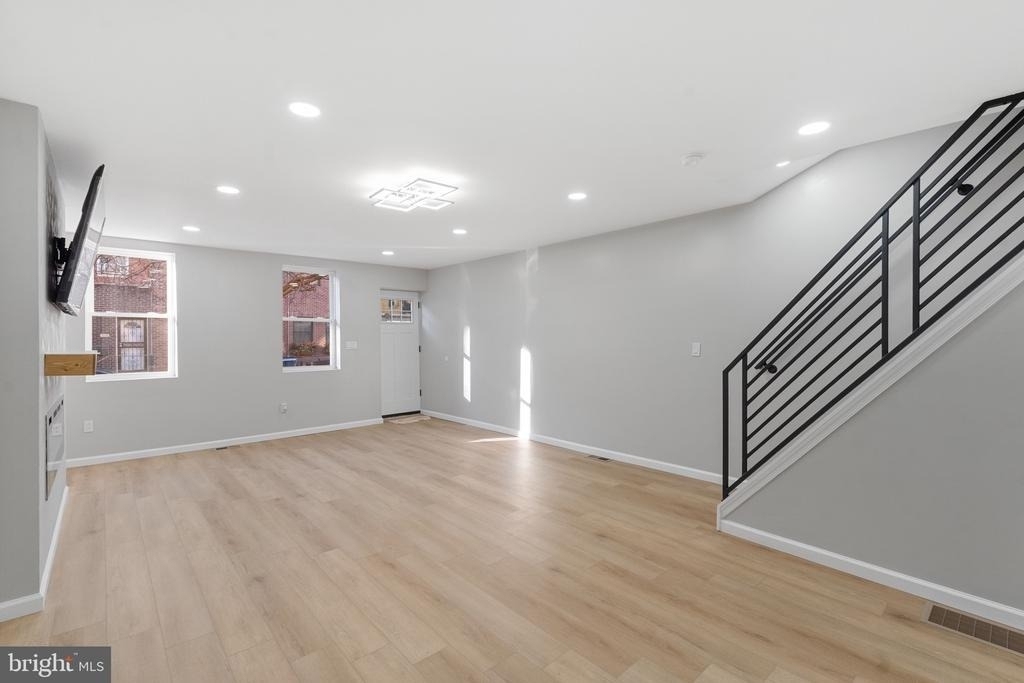 1203 Moore Street - Photo 12