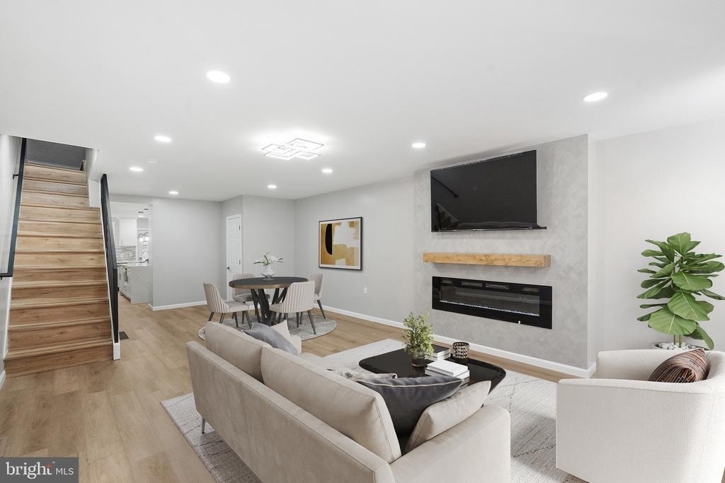 1203 Moore Street - Photo 3