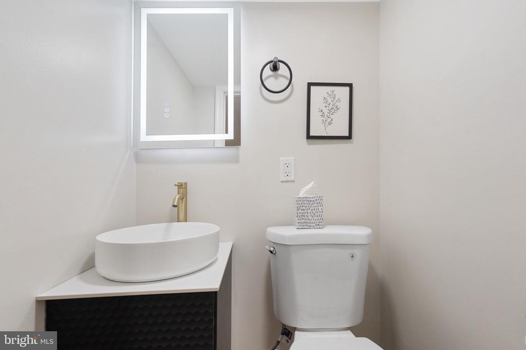 1203 Moore Street - Photo 23