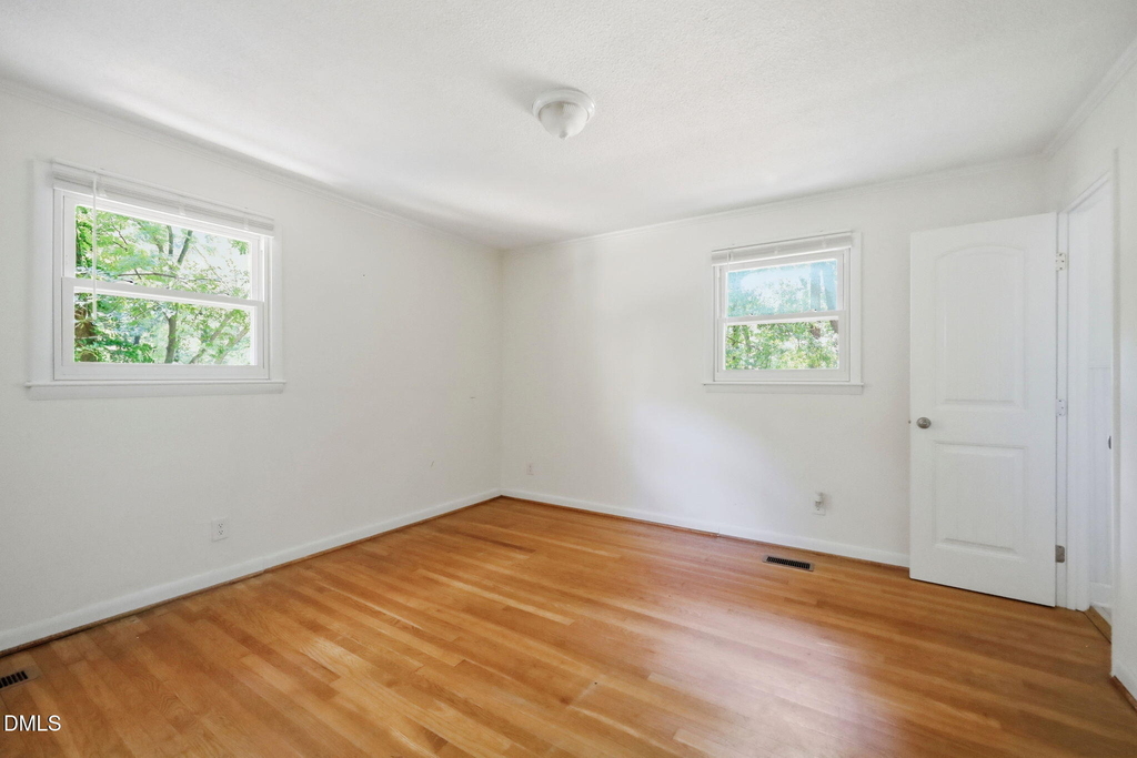 139 Windsor Circle - Photo 16