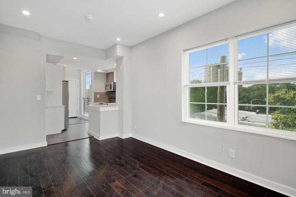 17 S 44th Street - Photo 5