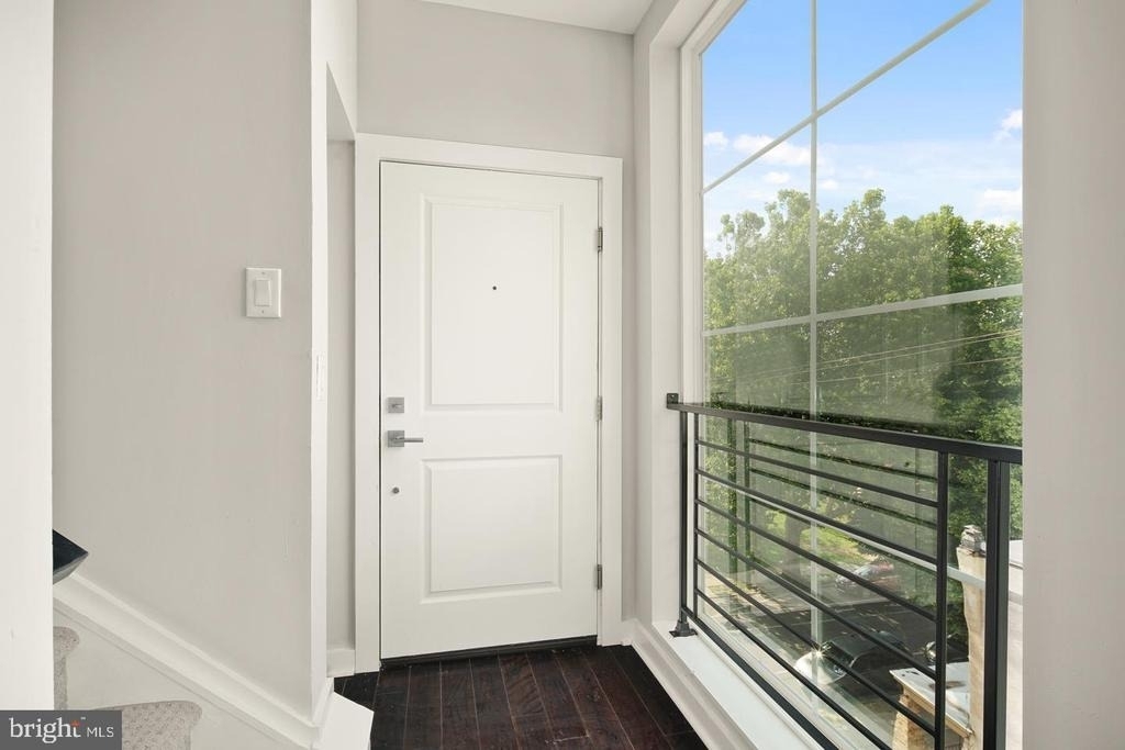 17 S 44th Street - Photo 8