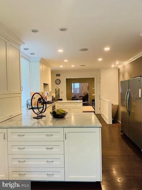 323 Pine Street - Photo 1