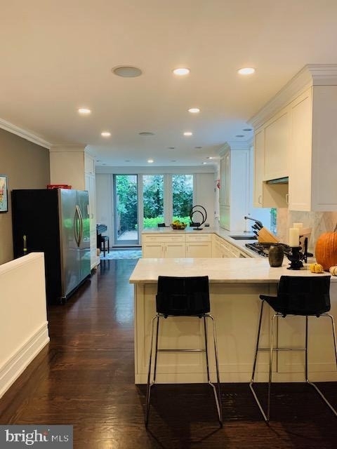 323 Pine Street - Photo 8
