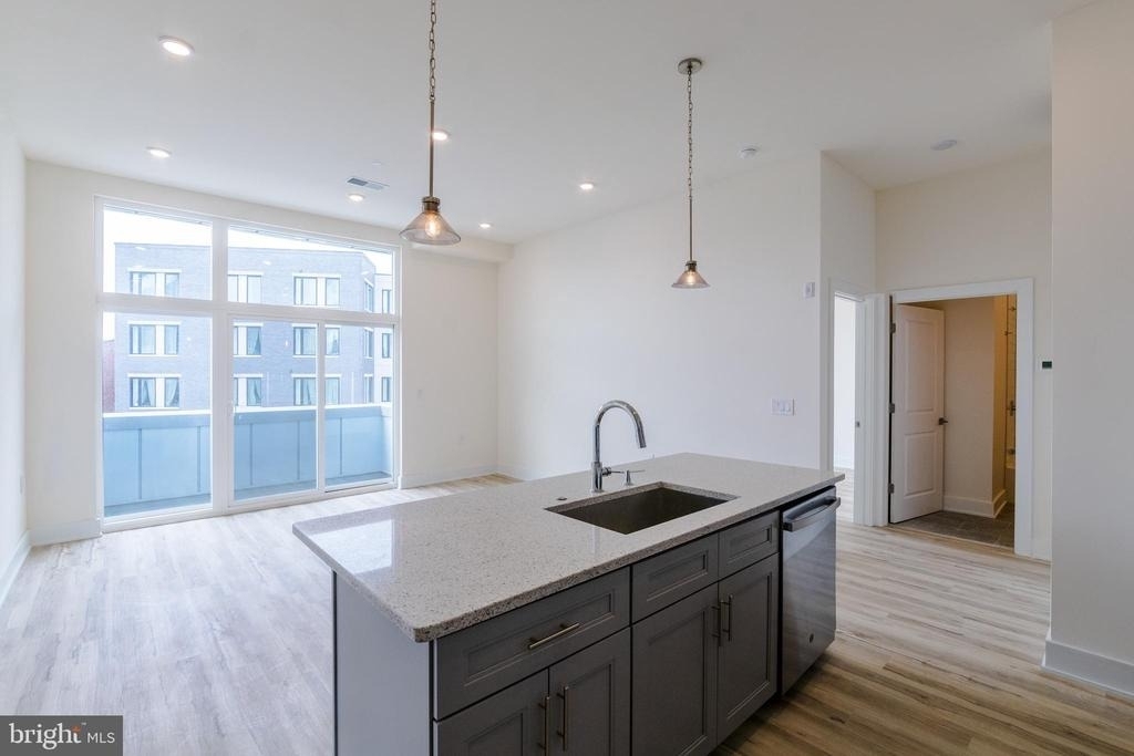 1129 Germantown Avenue - Photo 0