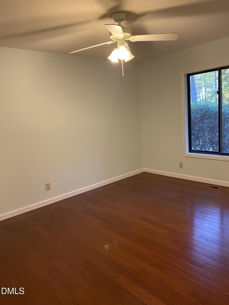 209 Hunter Hill Road - Photo 9