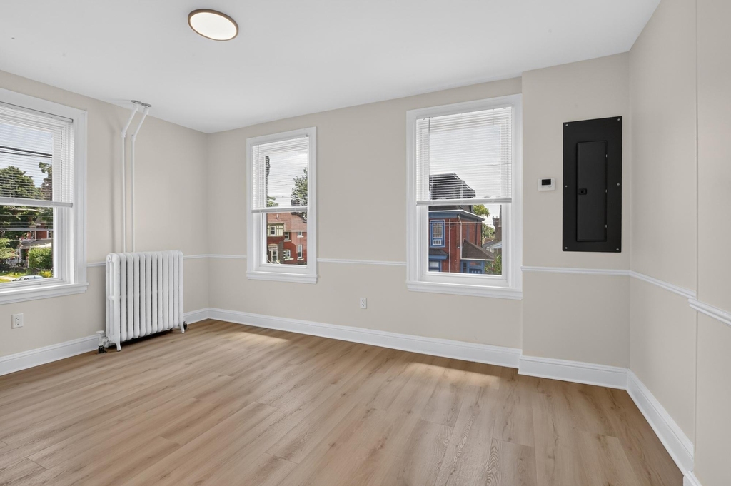 6347 Mccallum Street - Photo 8