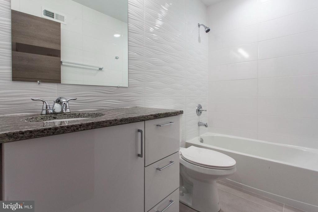 2553 Montrose Street - Photo 12