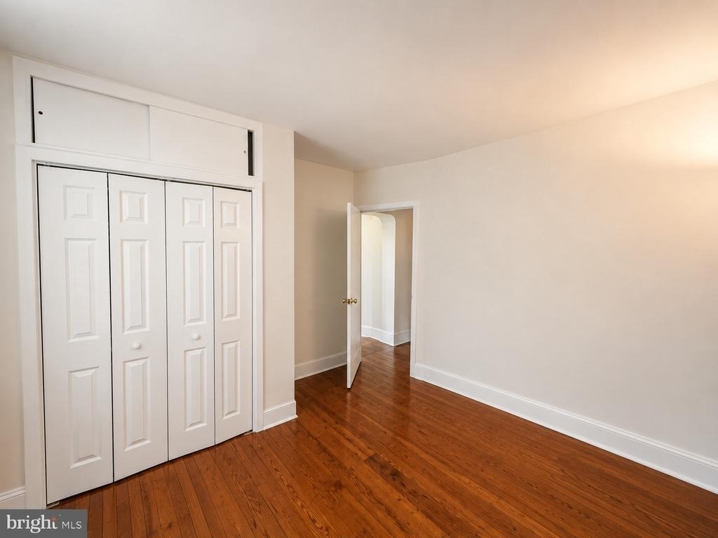 605 Naomi Street - Photo 6