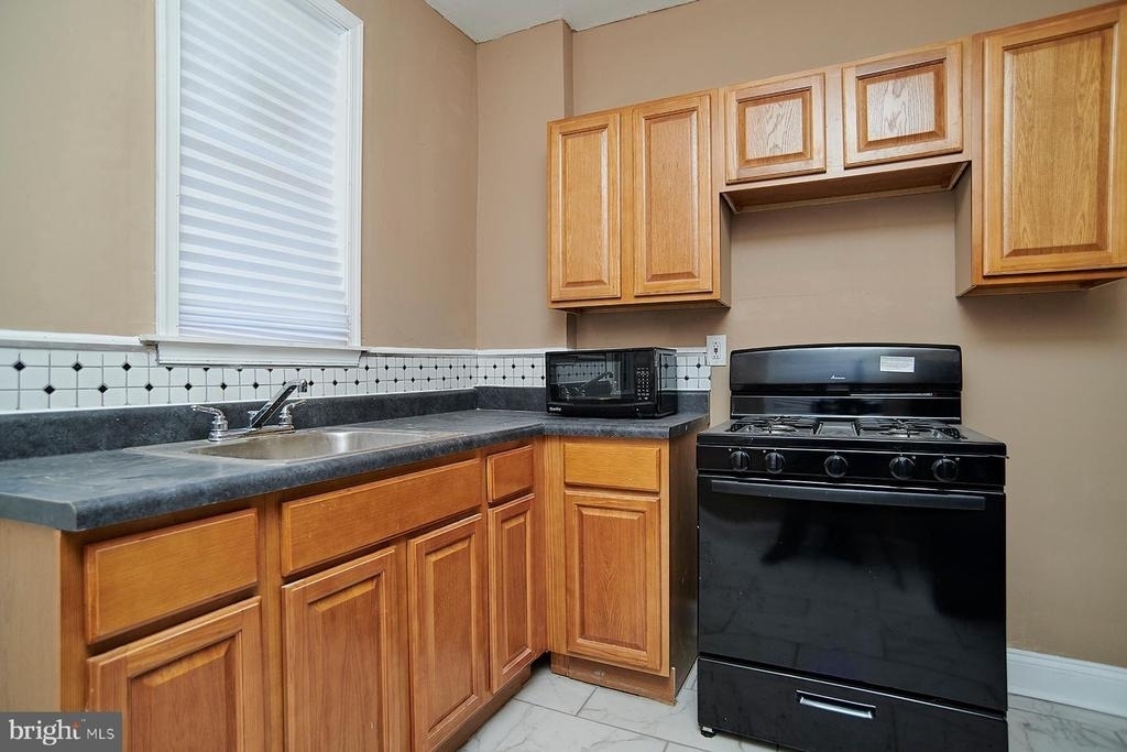 6123 Upland Street - Photo 4
