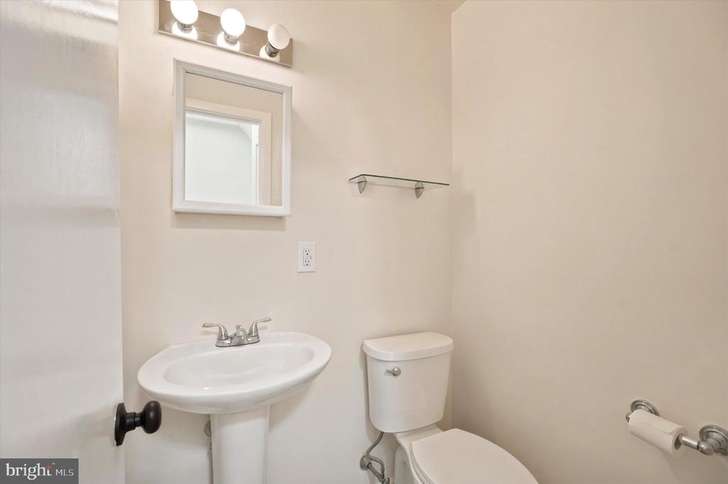 668 Renz Street - Photo 9