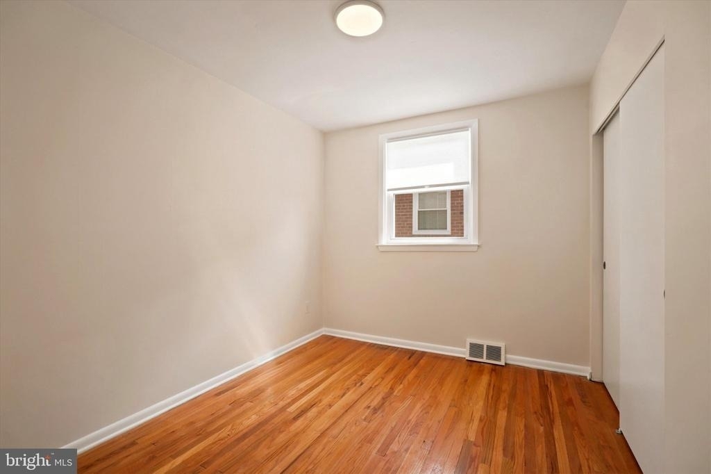 668 Renz Street - Photo 15