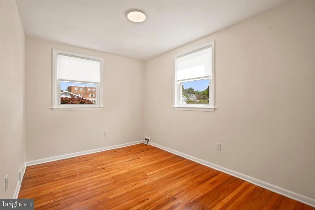 668 Renz Street - Photo 14