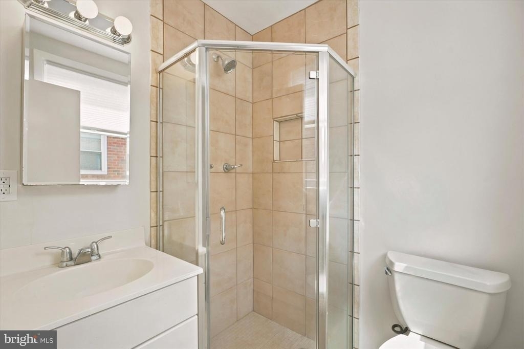668 Renz Street - Photo 10