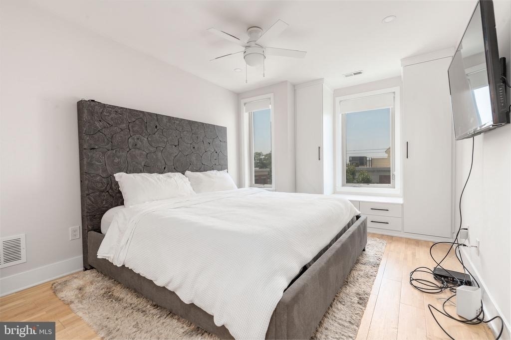 1733 Carpenter Street - Photo 15