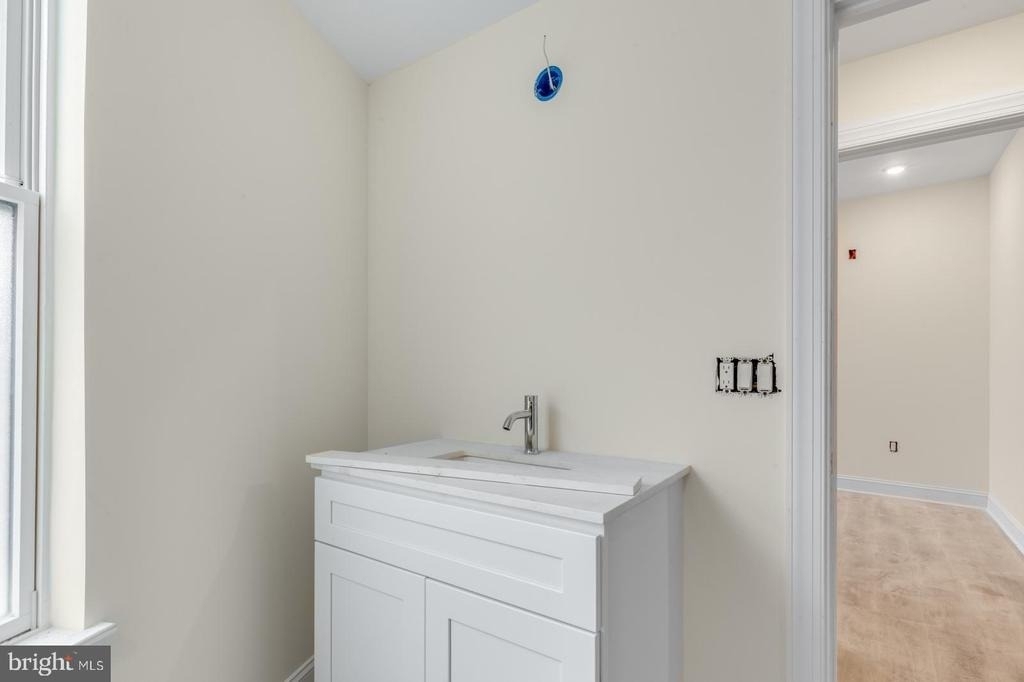 6601 Ridge Avenue - Photo 8