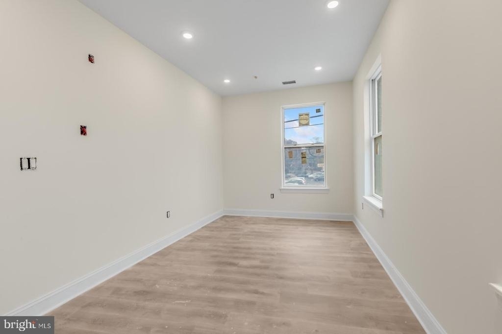 6601 Ridge Avenue - Photo 4