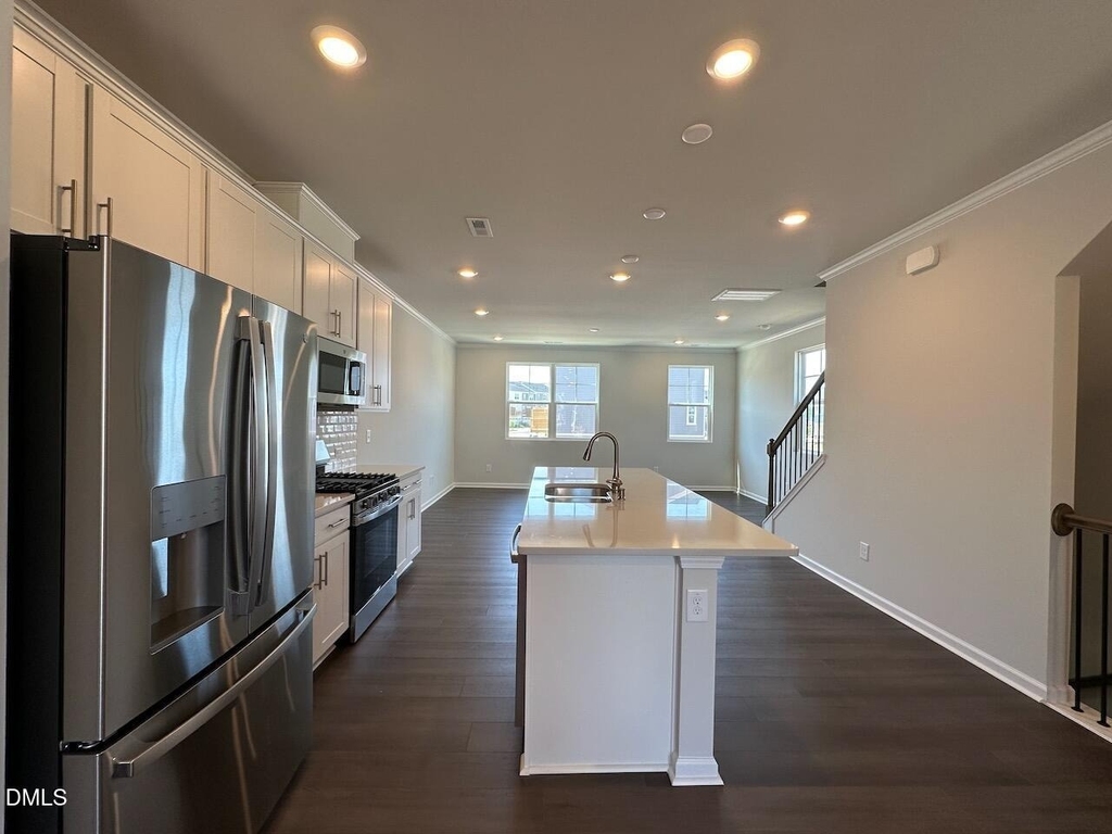 328 Carolina Spgs Boulevard - Photo 7