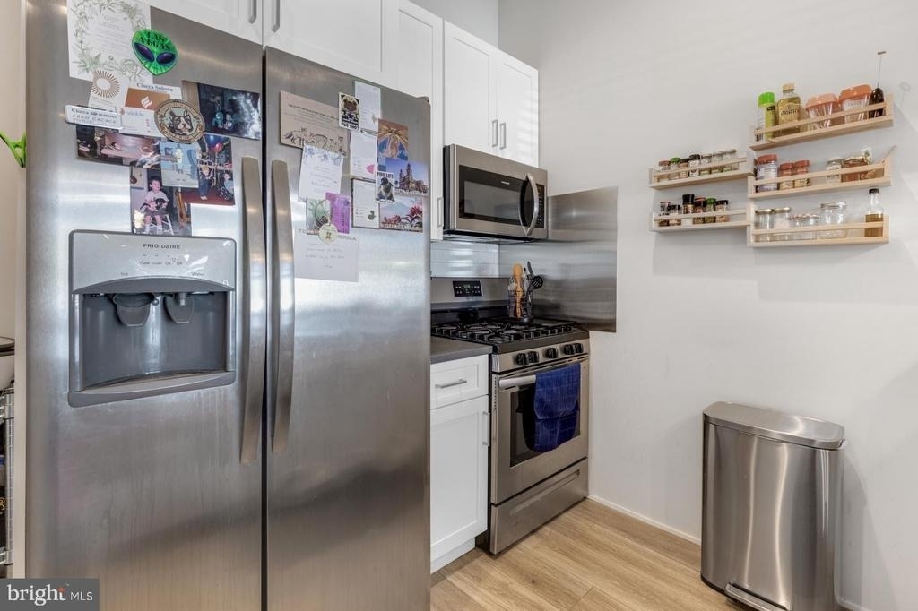 385 Martin Street - Photo 7