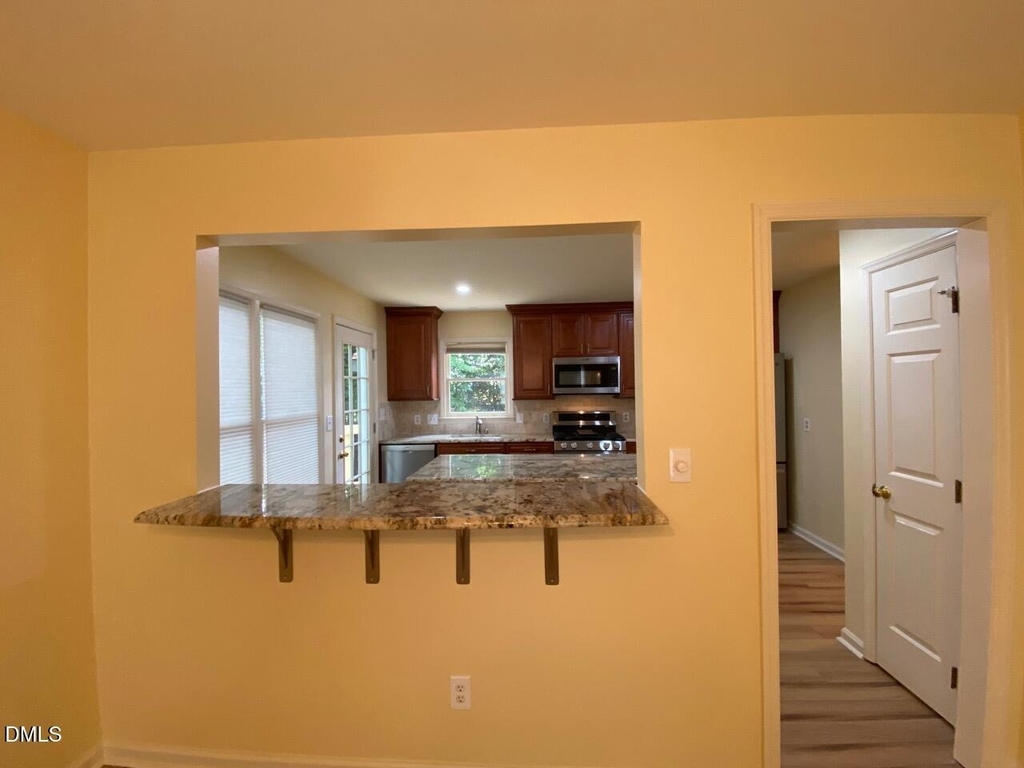 1704 Kingston Heath Way - Photo 5