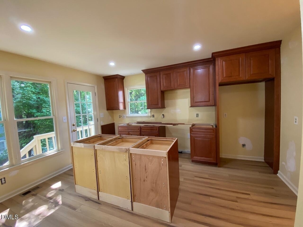 1704 Kingston Heath Way - Photo 5