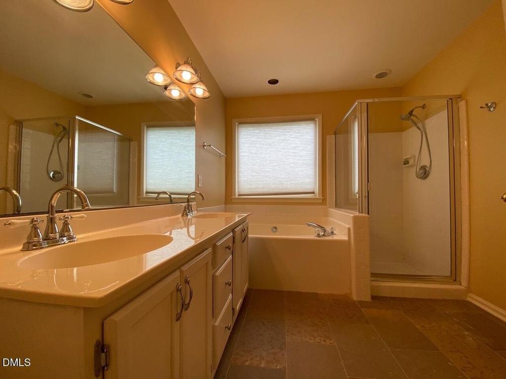 1704 Kingston Heath Way - Photo 17