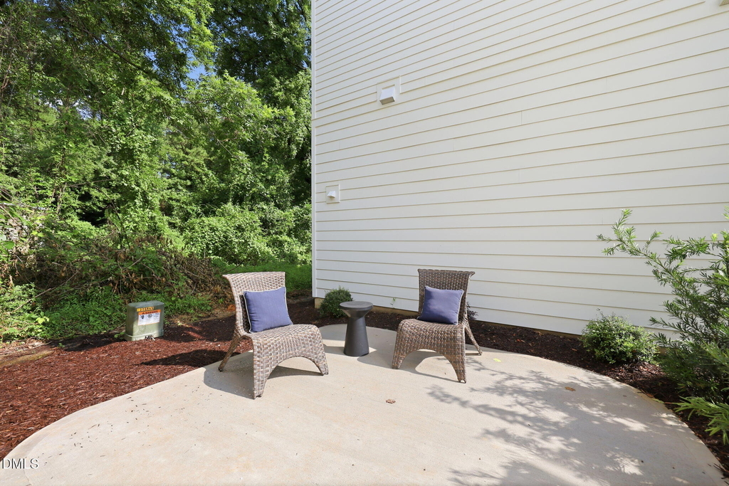 2815 Wilcox Place - Photo 10