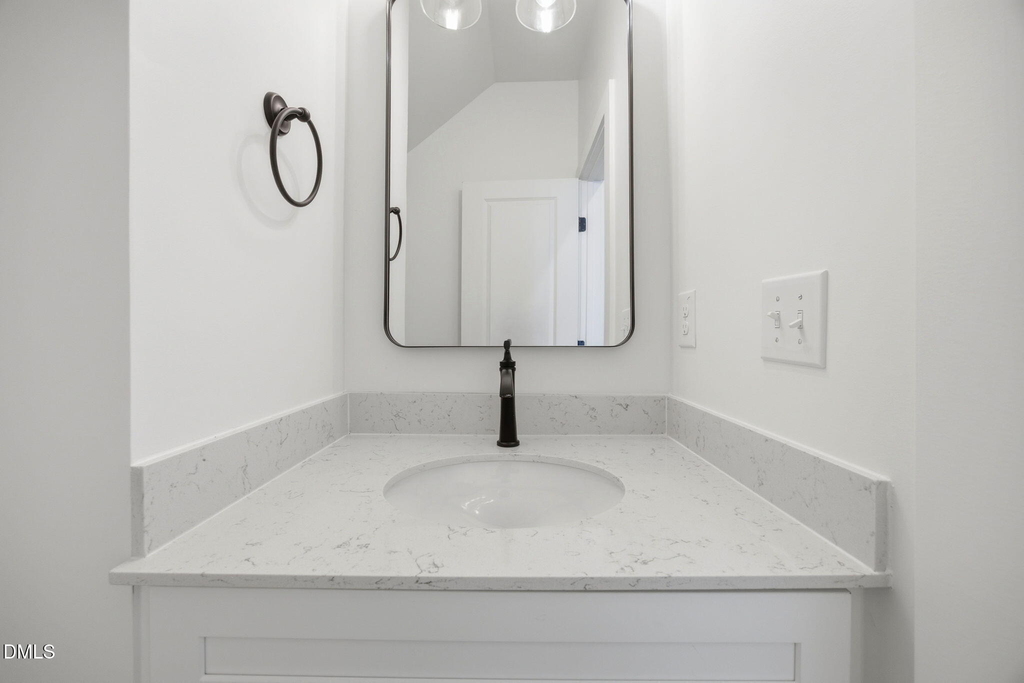 2815 Wilcox Place - Photo 14