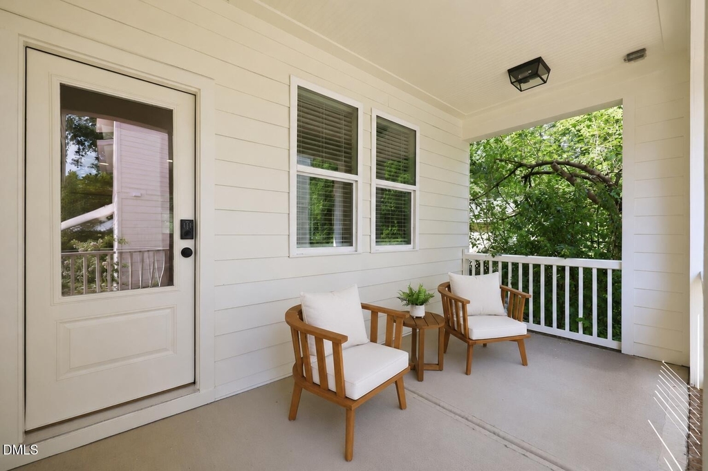 2815 Wilcox Place - Photo 11