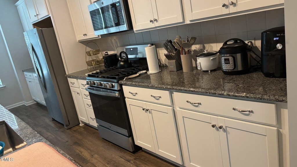 1021 Commack Drive - Photo 15