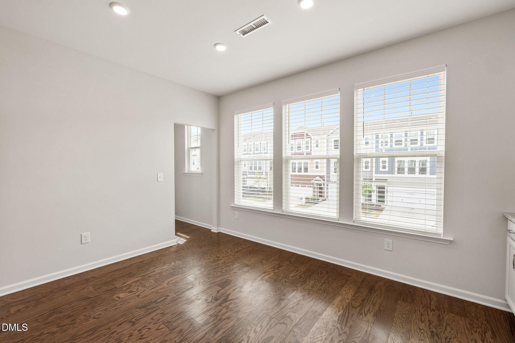 1021 Commack Drive - Photo 7