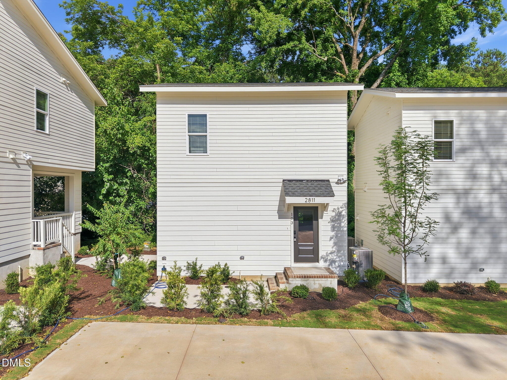 2819 Wilcox Place - Photo 5