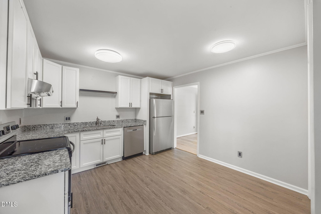 427 W Park Street - Photo 11
