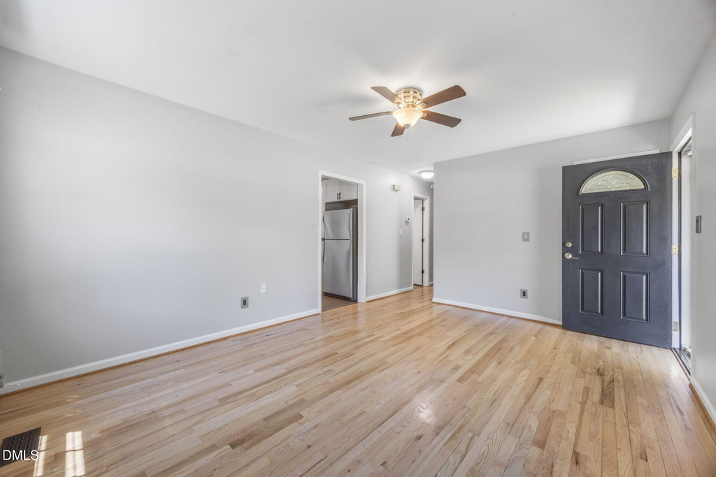 427 W Park Street - Photo 1