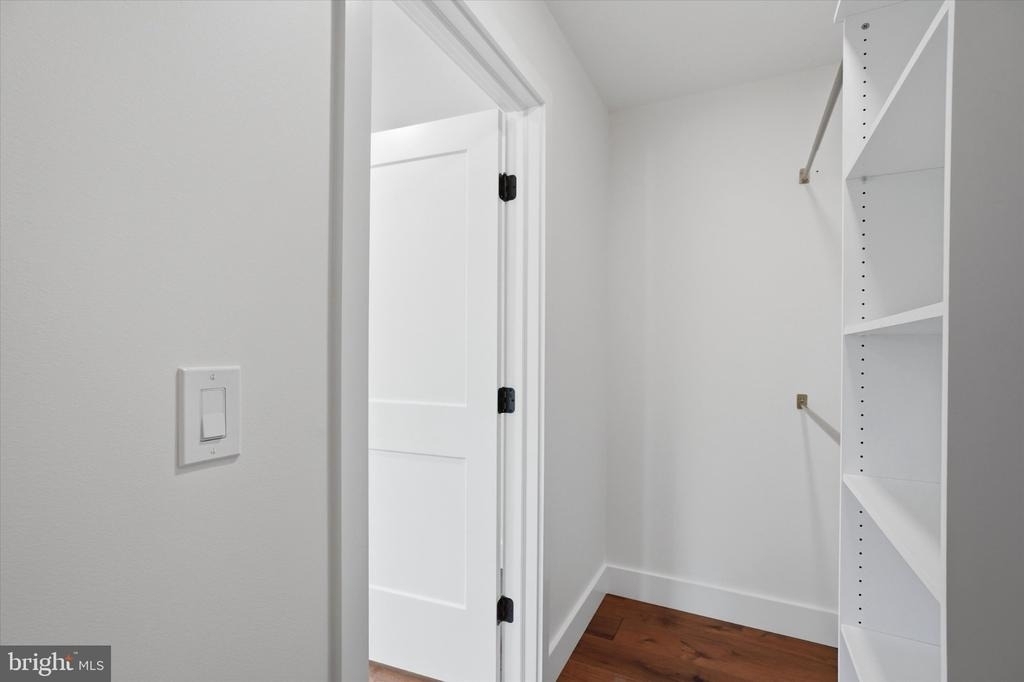 425 Grove Place - Photo 29