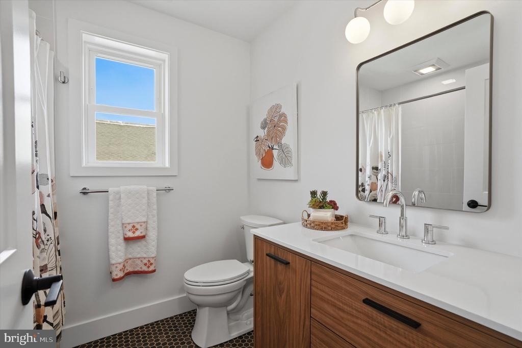 425 Grove Place - Photo 26