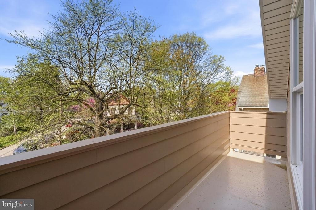 425 Grove Place - Photo 30