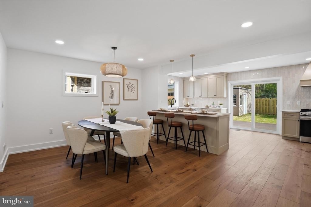 425 Grove Place - Photo 8