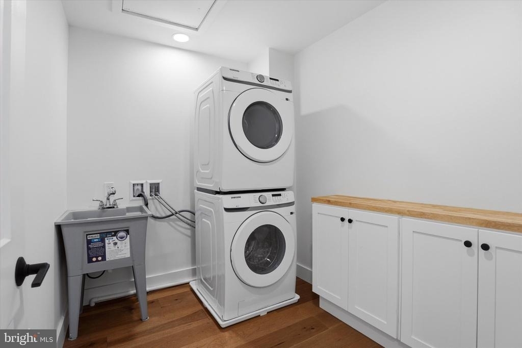 425 Grove Place - Photo 25