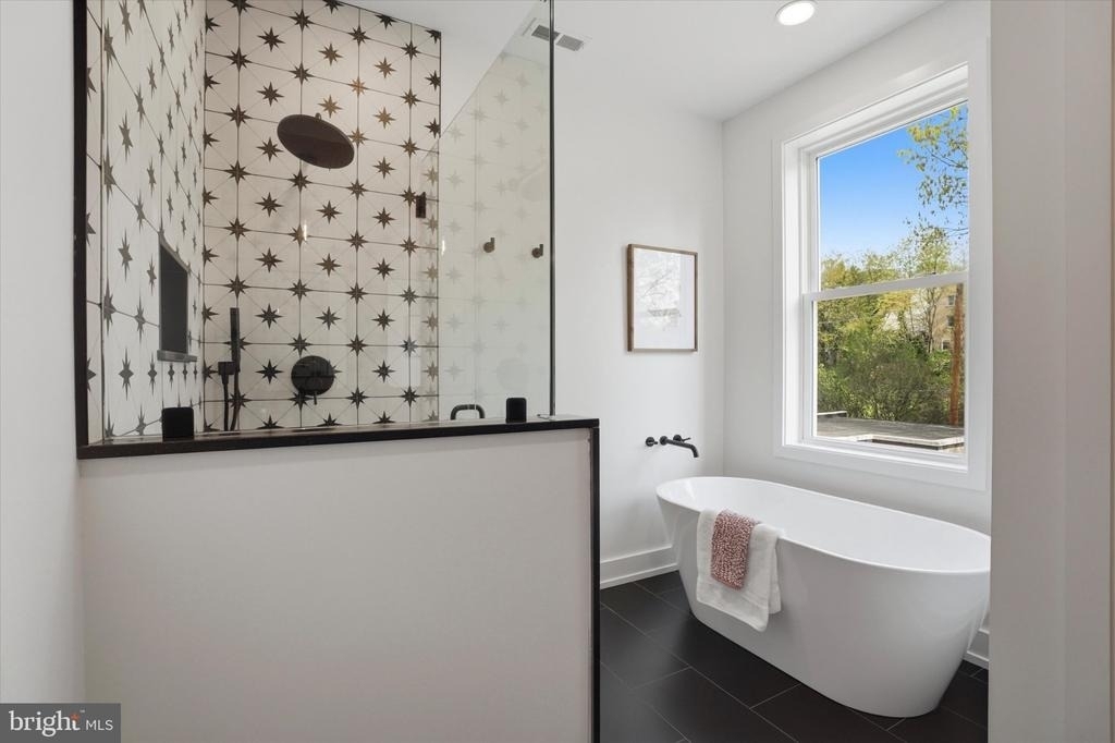 425 Grove Place - Photo 17