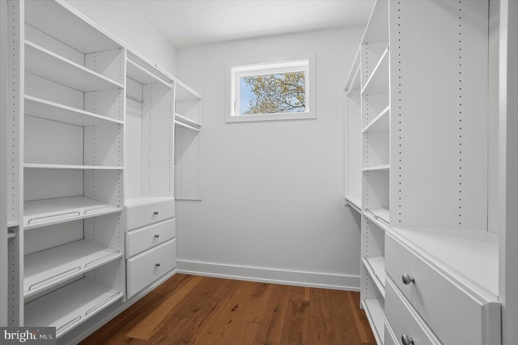 425 Grove Place - Photo 16
